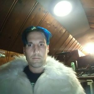 Meet your Posher, Stephen